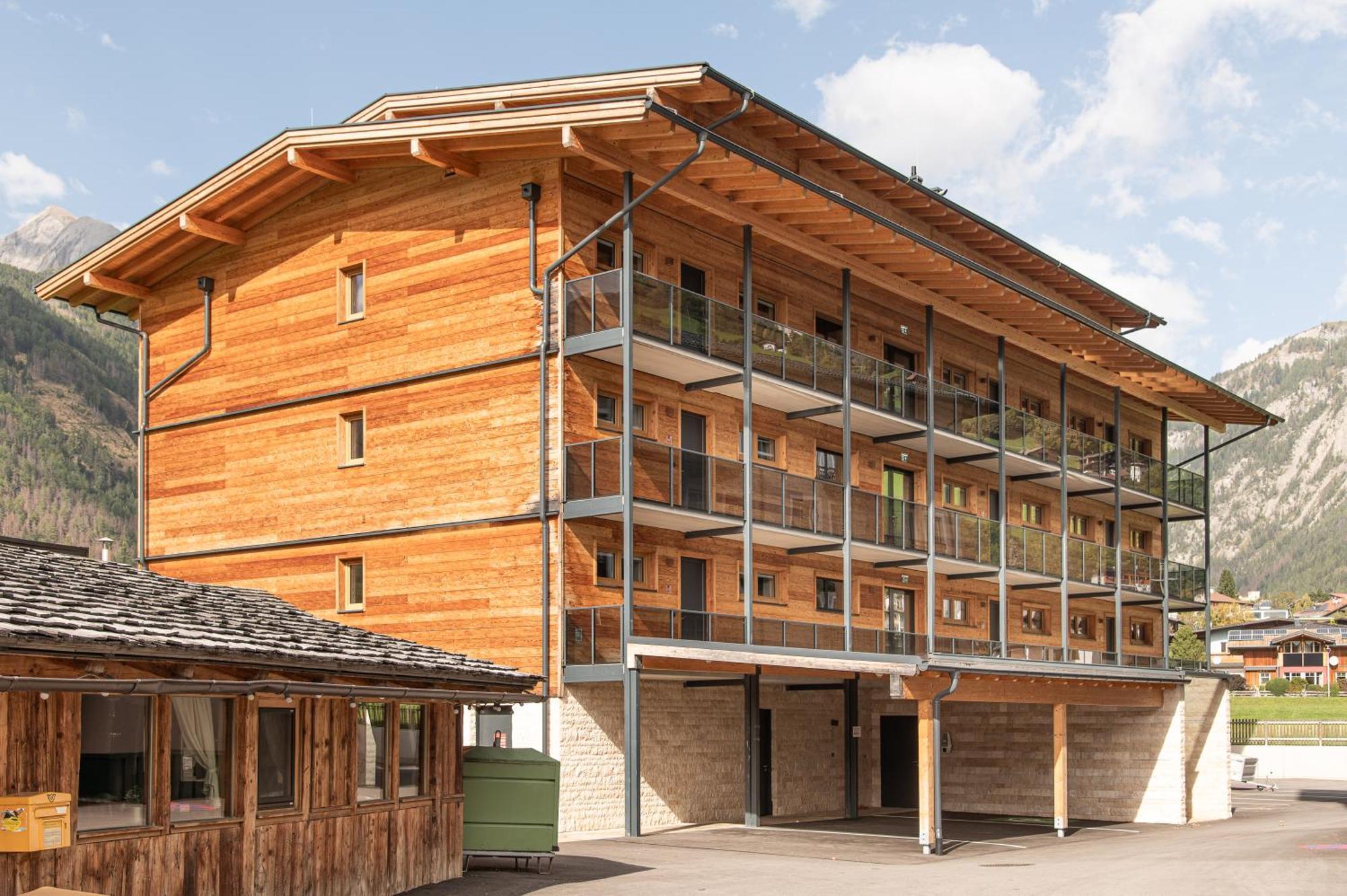Alpenparks Montana Apartments Matrei in Osttirol Exterior foto