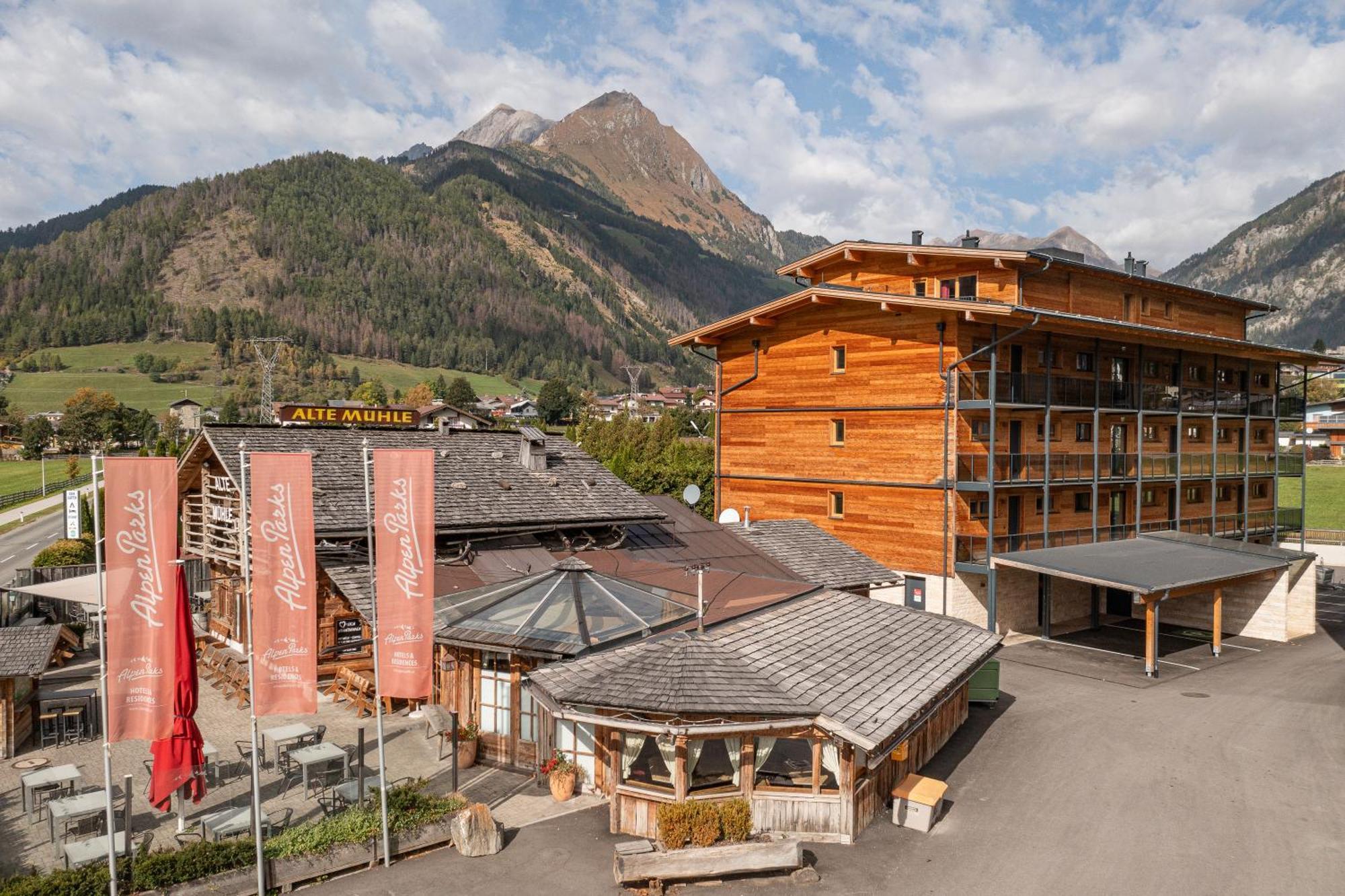 Alpenparks Montana Apartments Matrei in Osttirol Exterior foto